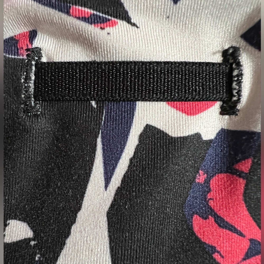Lululemon Pop Cut Boom Juice Multi  - Mid Rise Stretch Speed Track Short… - Picture 11 of 11